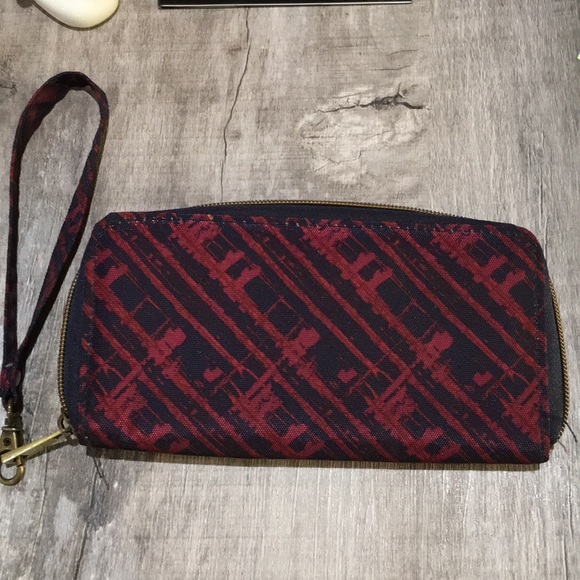 Travelon Wristlet/ Wallet - Picture 7 of 7